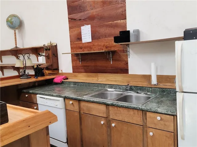 $600,000 | 147 Kesler Drive, Ligonier, PA 15658