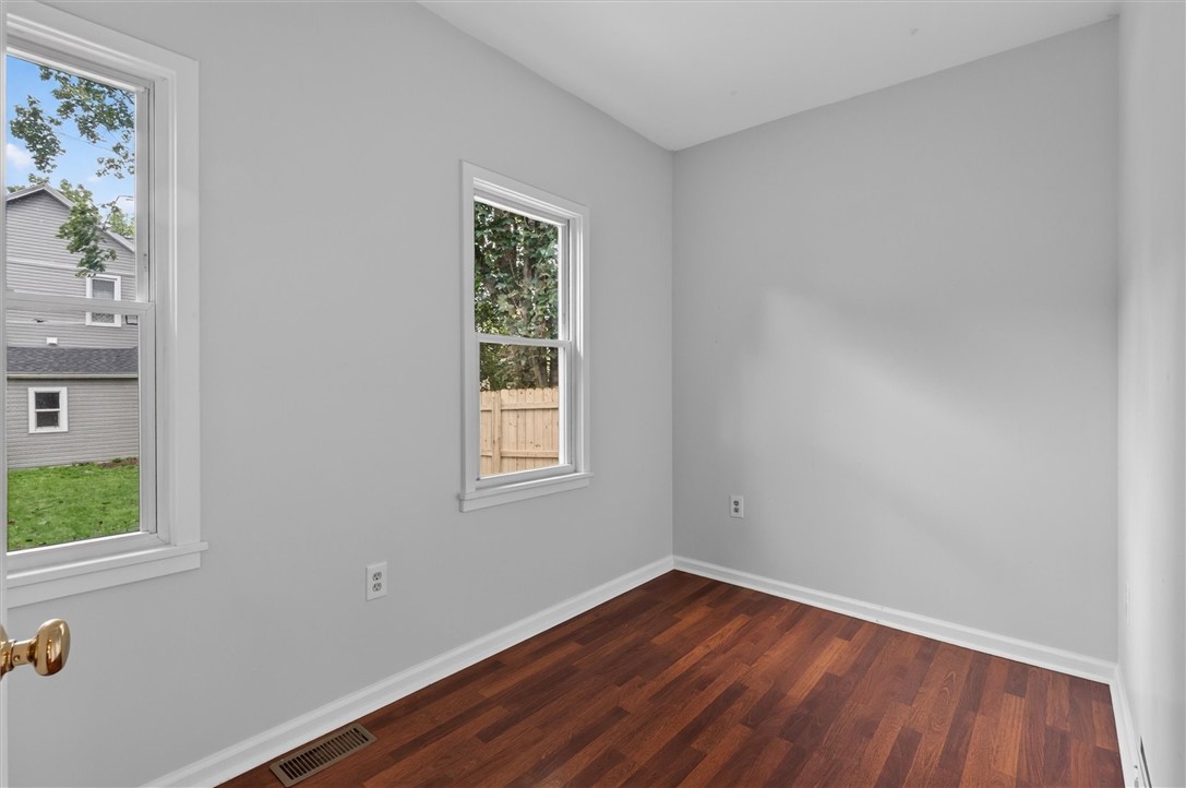 20 Poplar Street Rochester, NY 14620 - Photo 23 of 33 Gallery Image 23