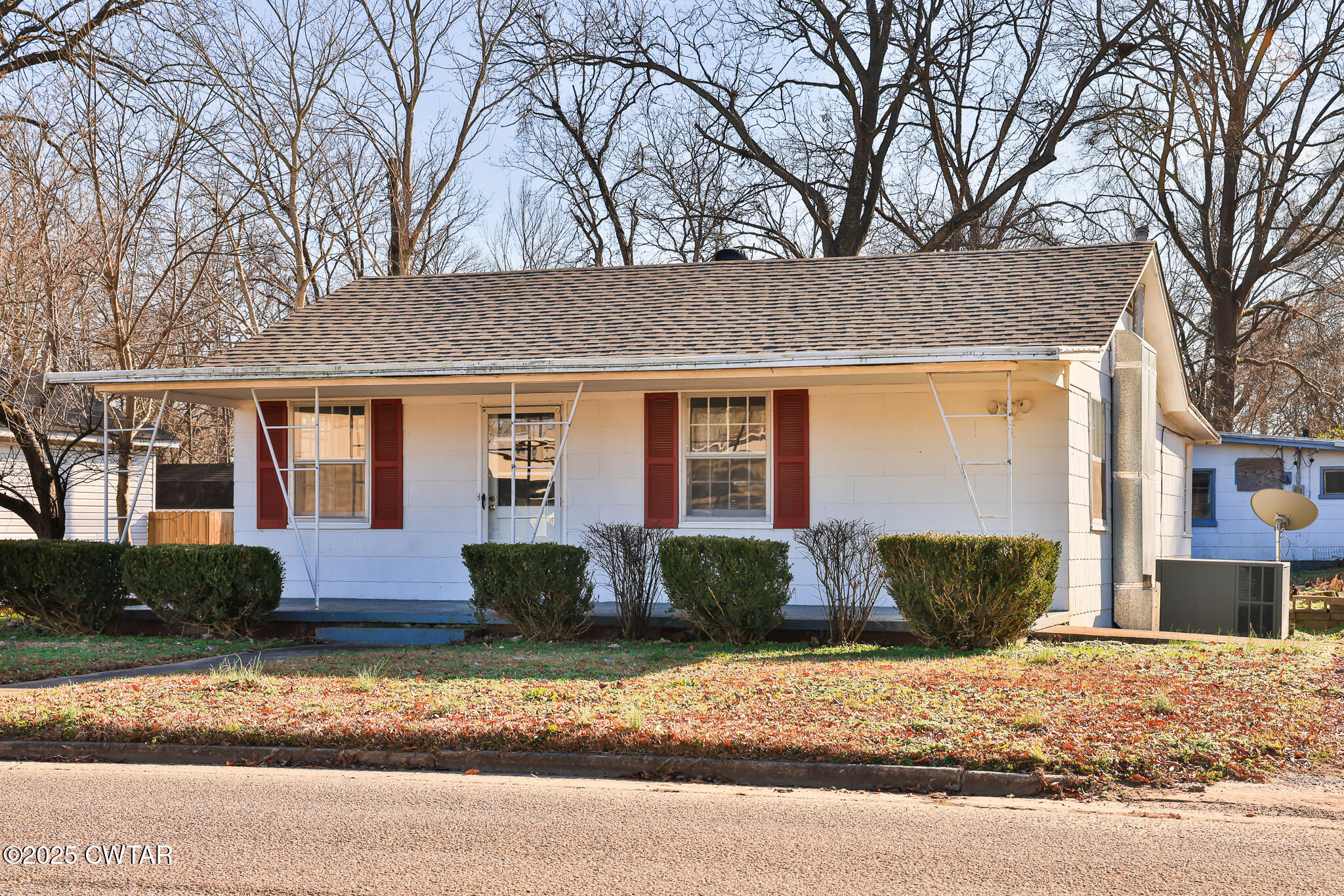 2001 West Main Street Milan, TN 38358 - Photo 1 of 25 FT8A1201