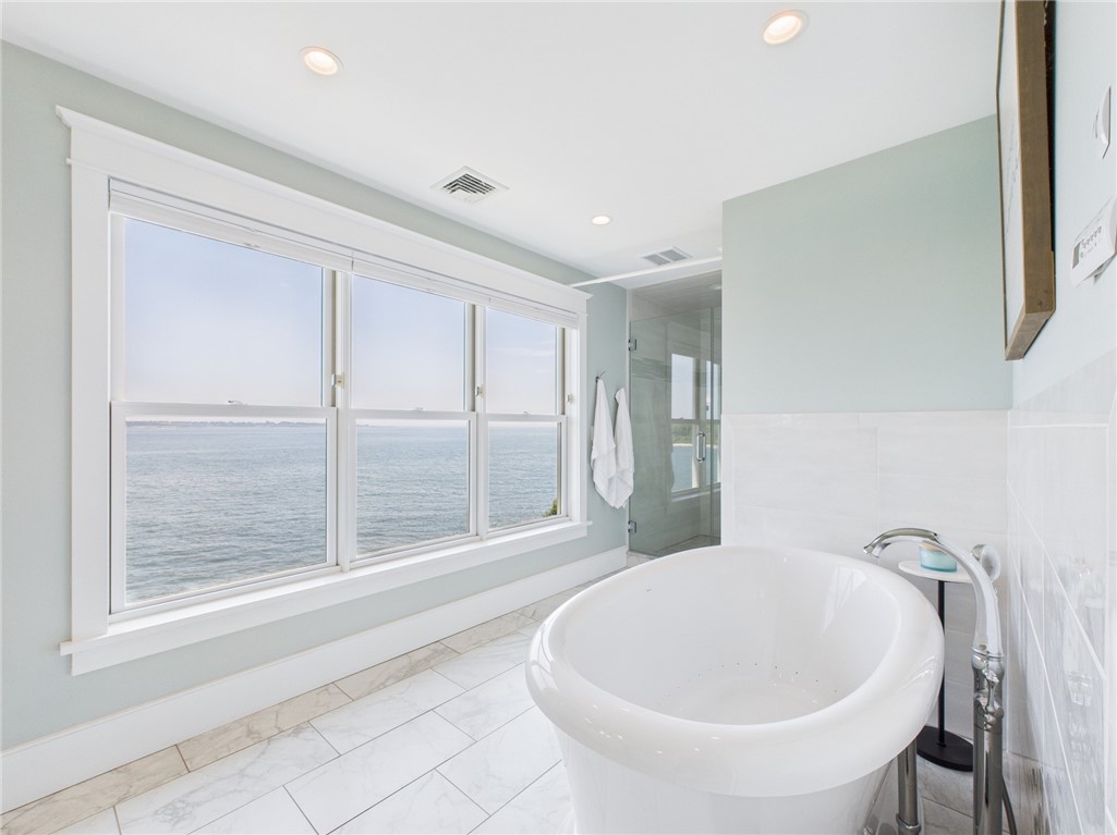 4 Clarkes Village Road Jamestown, RI 02835 - Photo 14 of 31