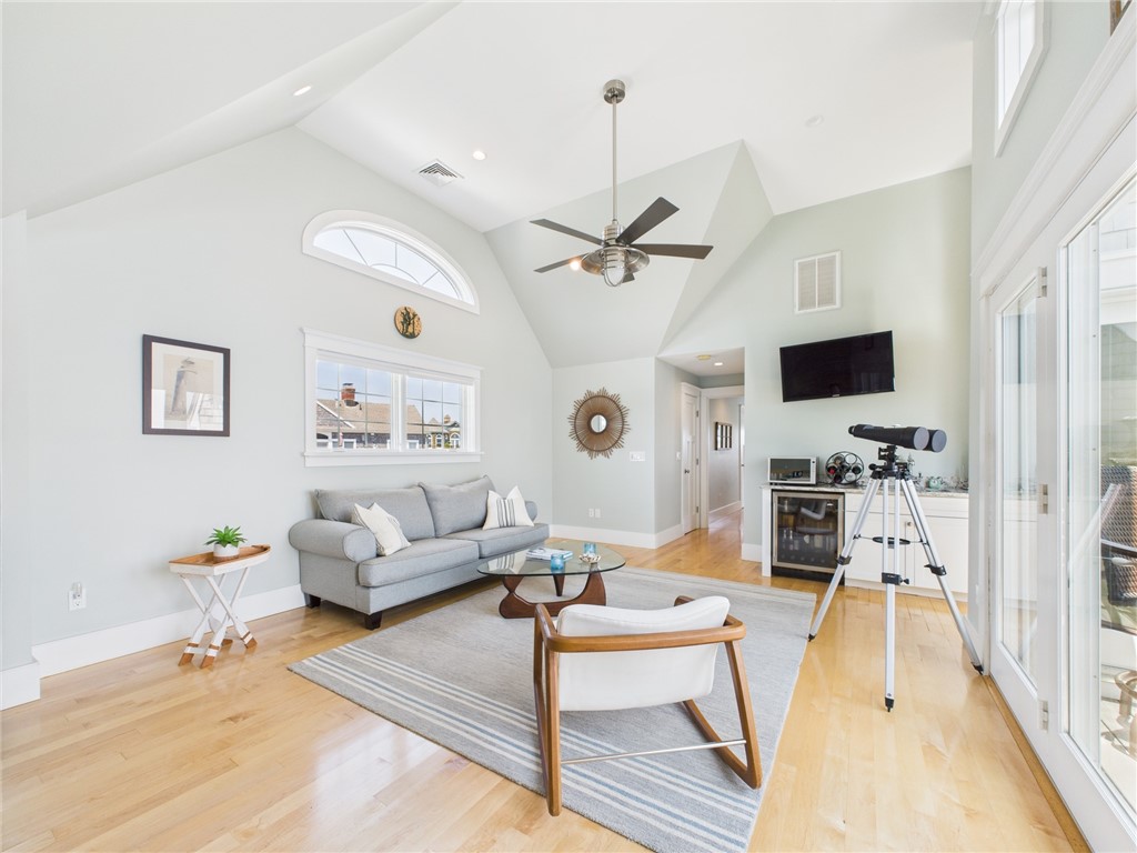 4 Clarkes Village Road Jamestown, RI 02835 - Photo 19 of 31