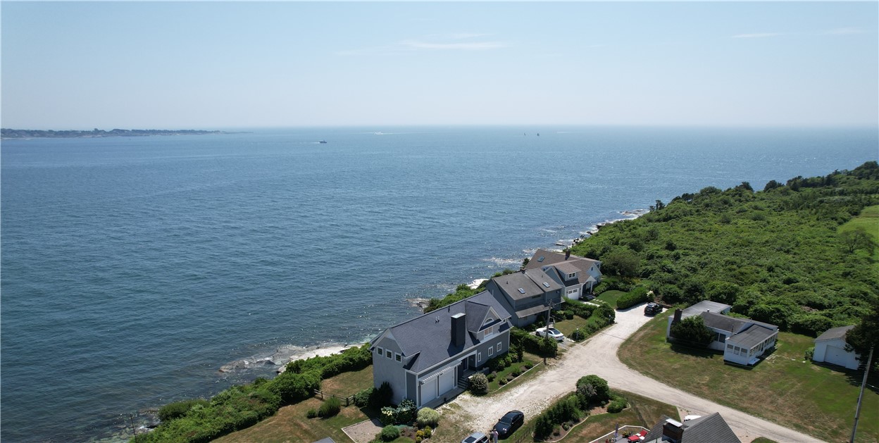 4 Clarkes Village Road Jamestown, RI 02835 - Photo 2 of 31