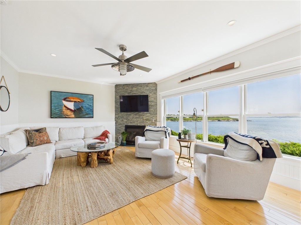 4 Clarkes Village Road Jamestown, RI 02835 - Photo 4 of 31 Bright, airy design