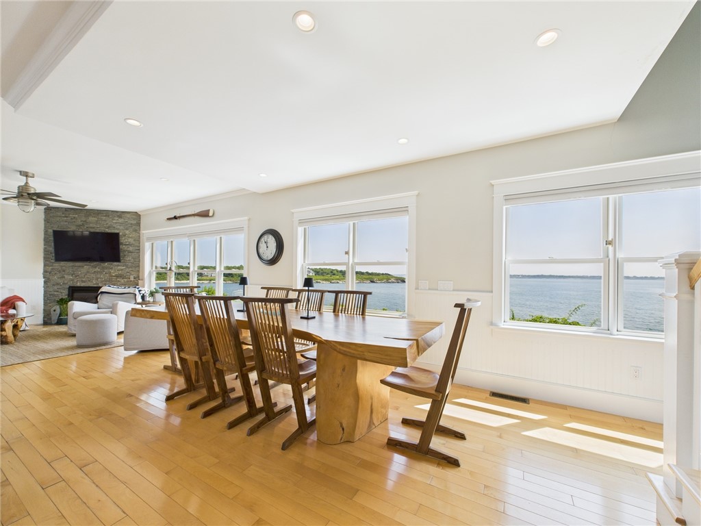 4 Clarkes Village Road Jamestown, RI 02835 - Photo 6 of 31