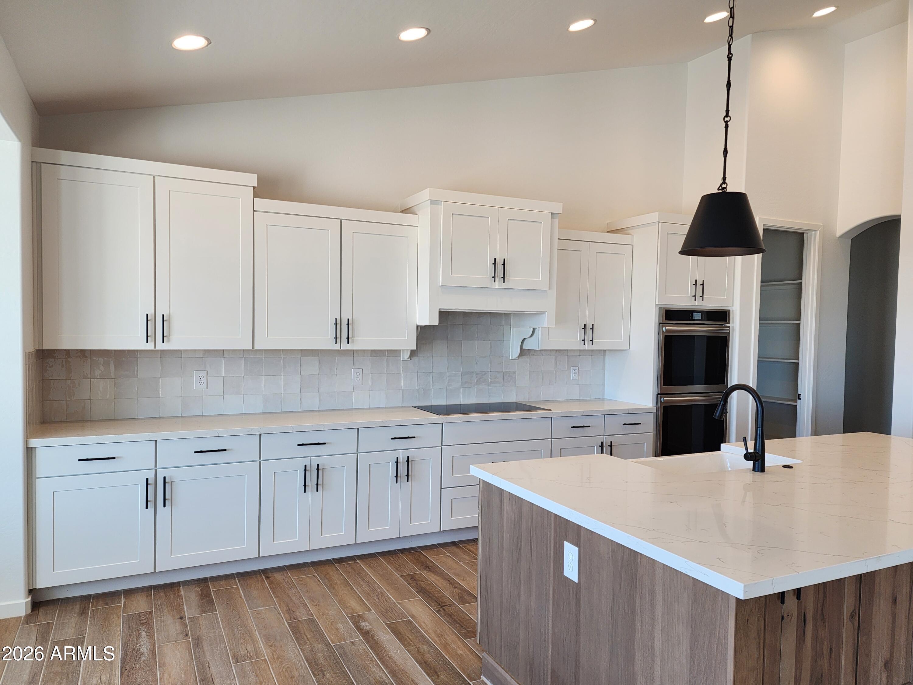 1864 East New River Road Phoenix, AZ 85086 - Photo 4 of 16 KITCHEN