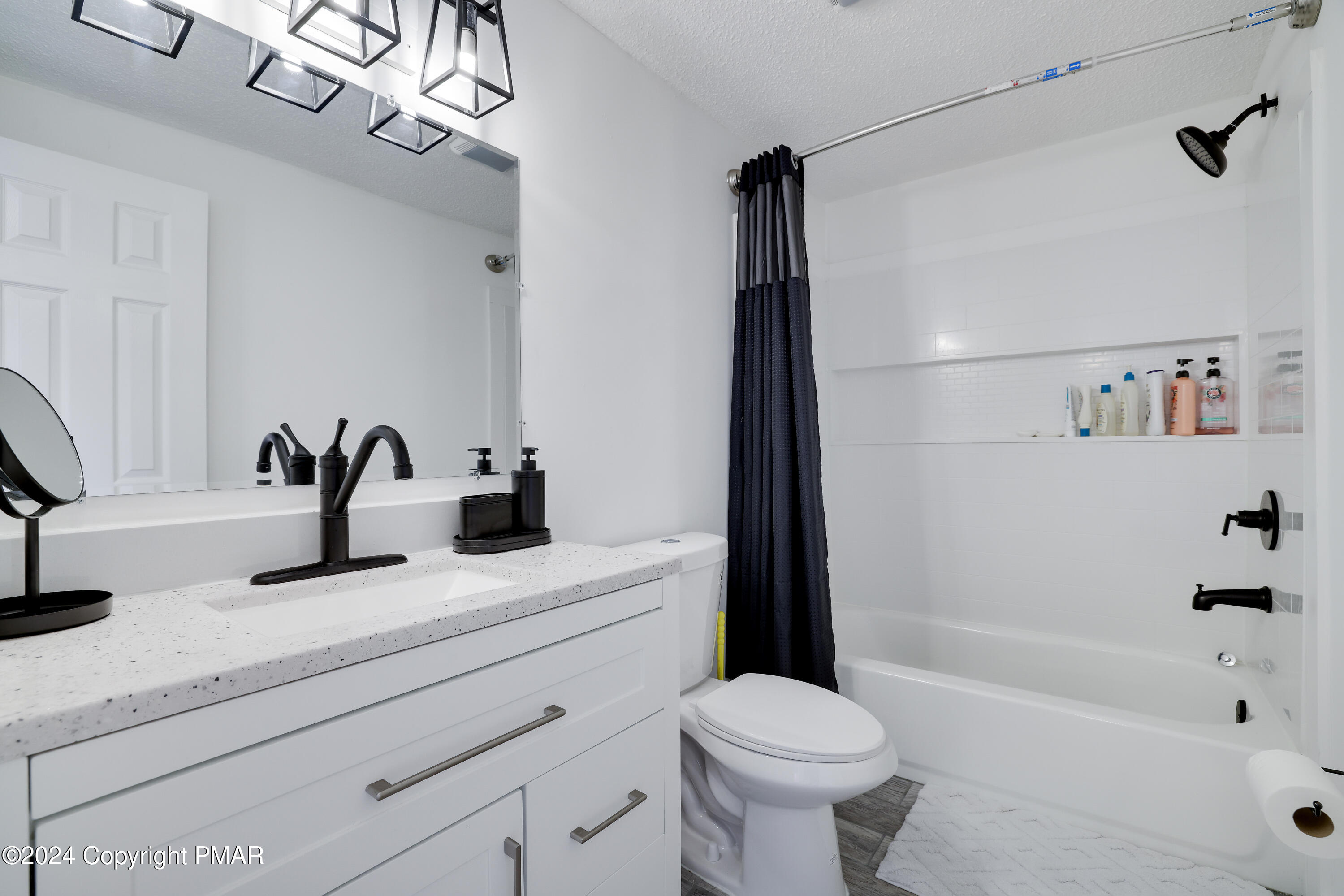 175 Rock Road East Stroudsburg, PA 18302 - Photo 20 of 43 Bathroom 2