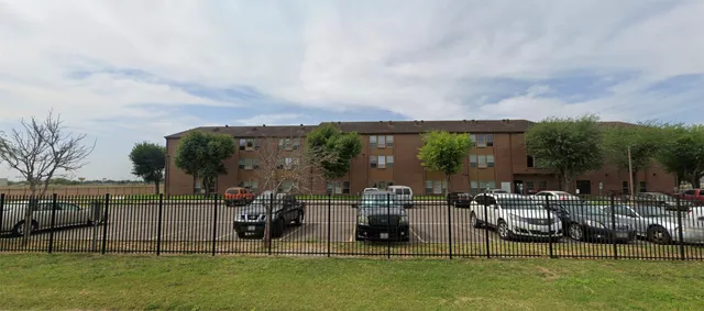 $1,002 | 900 Los Ebanos Road, Mission, TX 78572