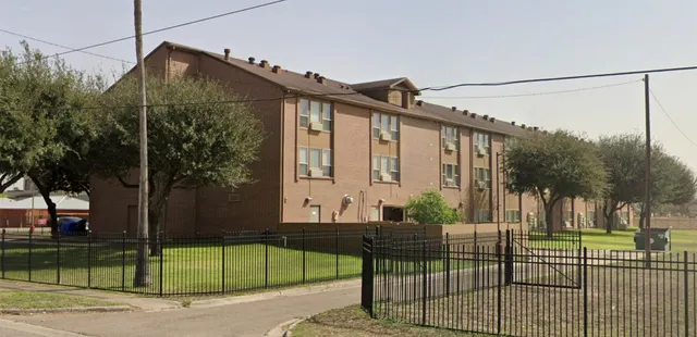 $1,002 | 900 Los Ebanos Road, Mission, TX 78572