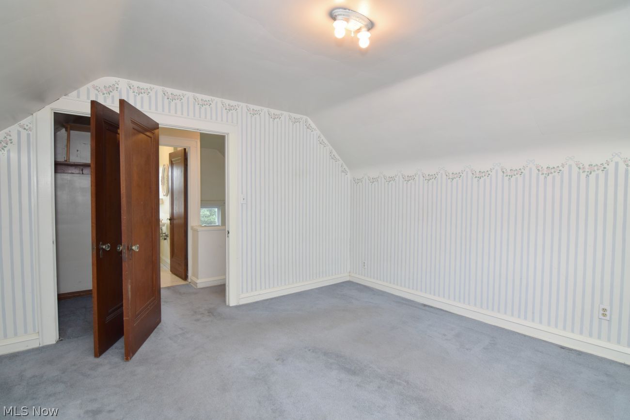 3549 Cedarbrook Road University Heights, OH 44118 - Photo 33 of 47 Third Floor Bedroom