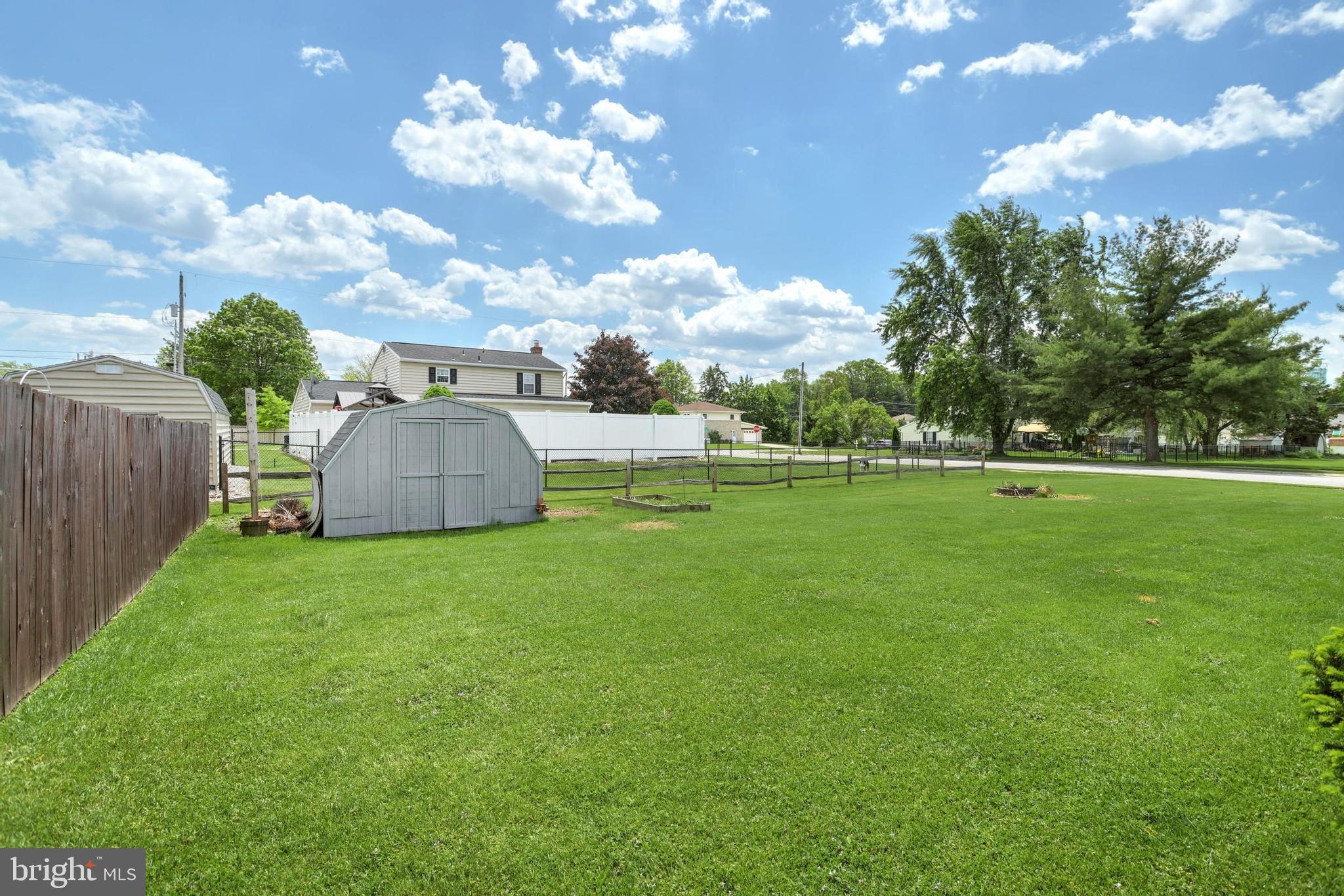 2398 Heather Road York, PA 17408 - Photo 3 of 26 Gallery Image 3