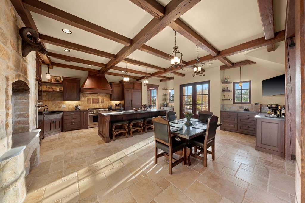 250 Hidden Hills Ranch Road East Kerrville, TX 78028 - Photo 15 of 107