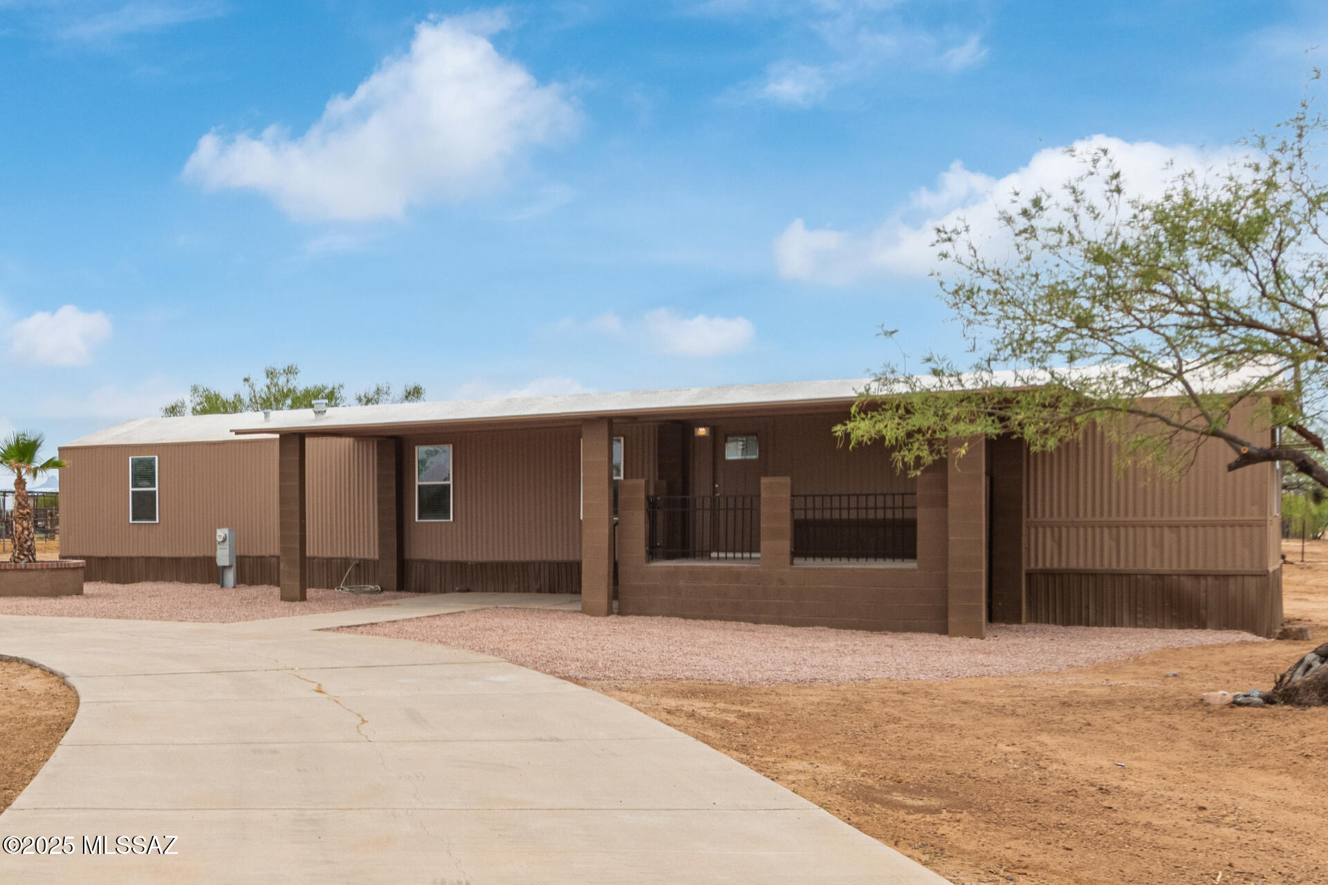 8370 South Fillmore Road Tucson, AZ 85736 - Photo 5 of 31 Gallery Image 5