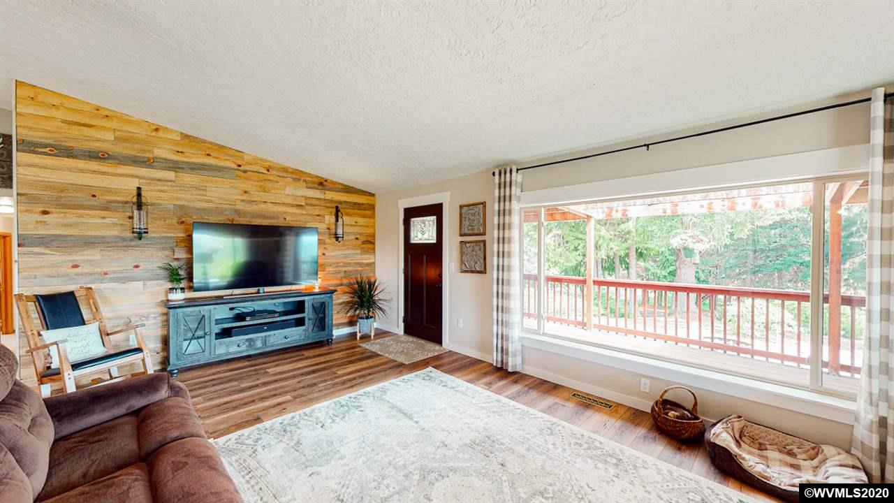 28776 Berlin Road Sweet Home, OR 97386 - Photo 4 of 35 Gallery Image 4