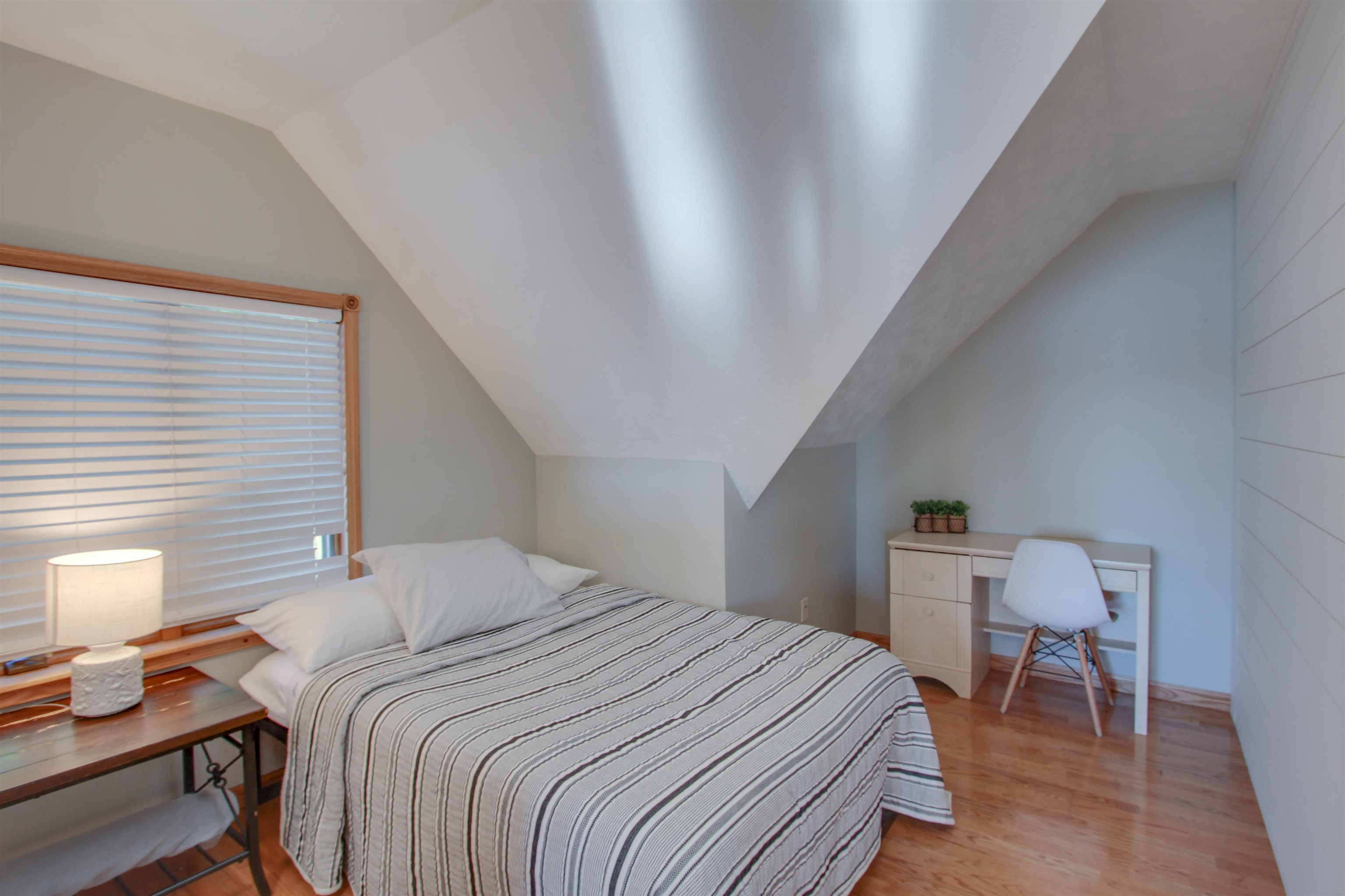 10329 Wildwood Road Interlochen, MI 49643 - Photo 25 of 30 1903491-24.JPG