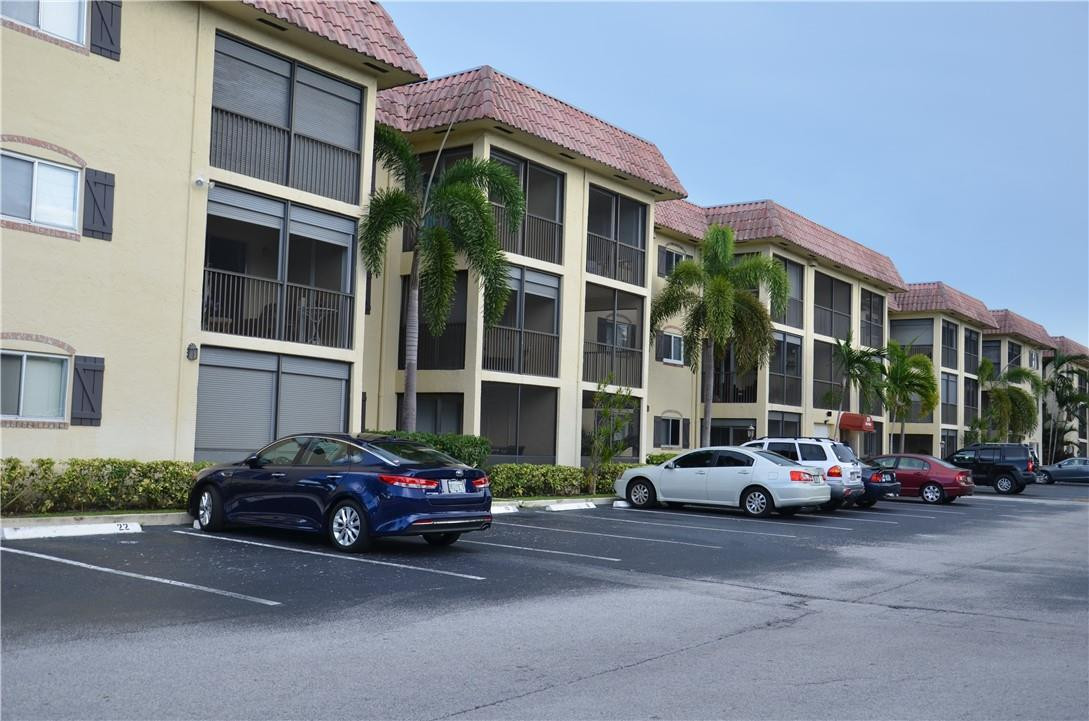 259 South Cypress Road, Unit 546 Pompano Beach, FL 33060 - Photo 2 of 29 Barcelona Condominium Exterior