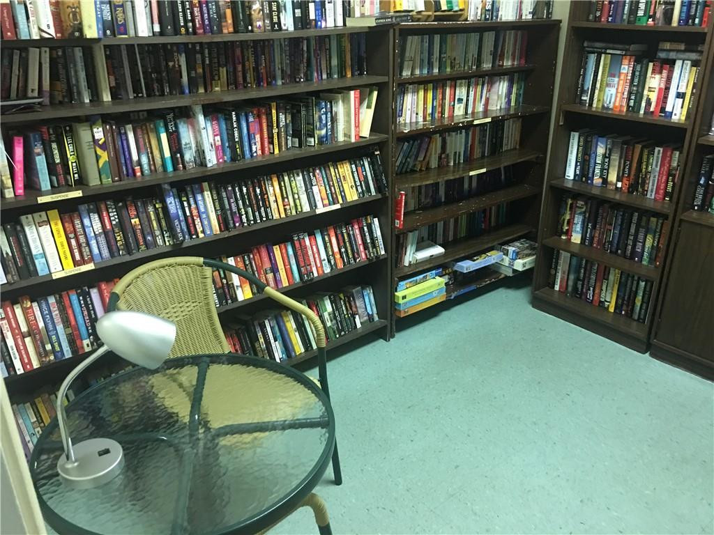 259 South Cypress Road, Unit 546 Pompano Beach, FL 33060 - Photo 26 of 29 Library