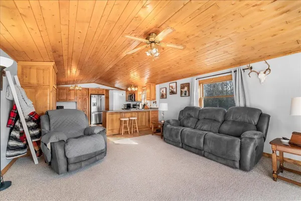 $454,400 | N6810 County Road D, Algoma, WI 54201