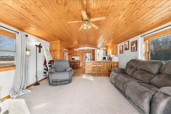$454,400 | N6810 County Road D, Algoma, WI 54201