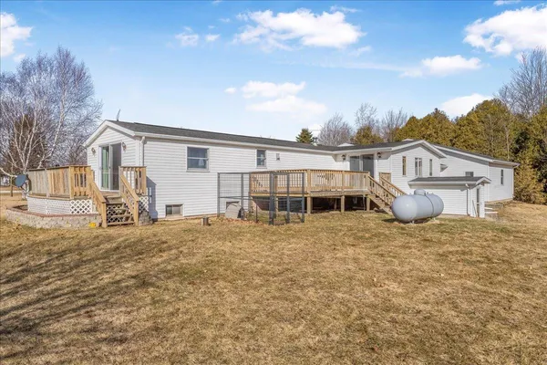 $454,400 | N6810 County Road D, Algoma, WI 54201