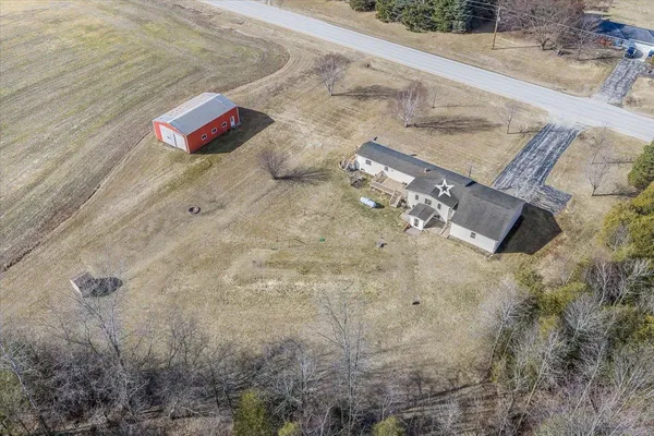 $454,400 | N6810 County Road D, Algoma, WI 54201