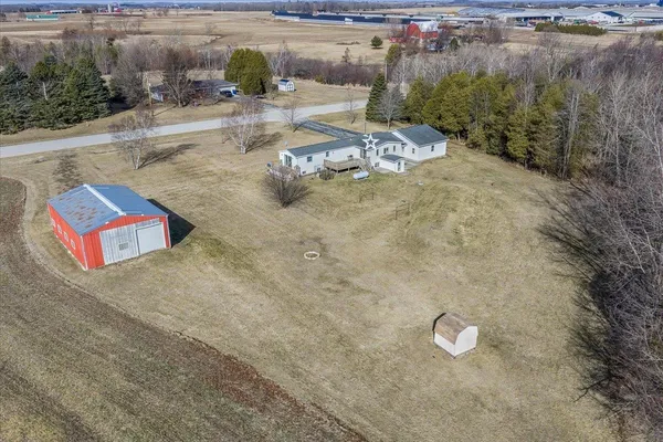 $454,400 | N6810 County Road D, Algoma, WI 54201