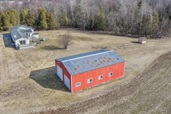 $454,400 | N6810 County Road D, Algoma, WI 54201