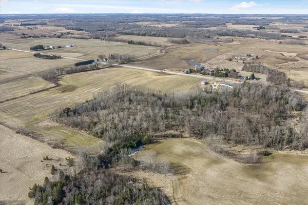 $454,400 | N6810 County Road D, Algoma, WI 54201