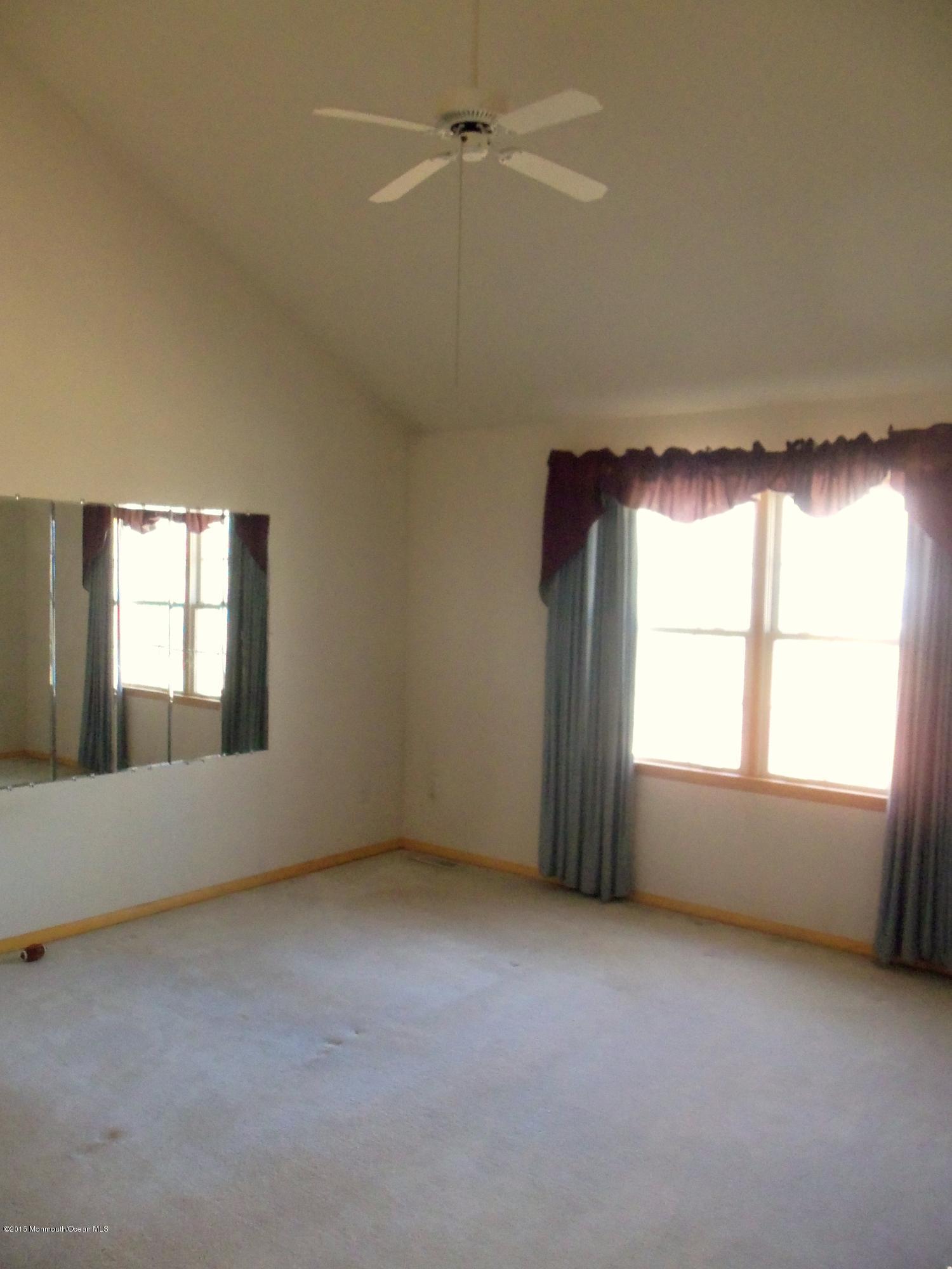 117 Captain Road Manahawkin, NJ 08050 - Photo 11 of 25 100_2569.JPG