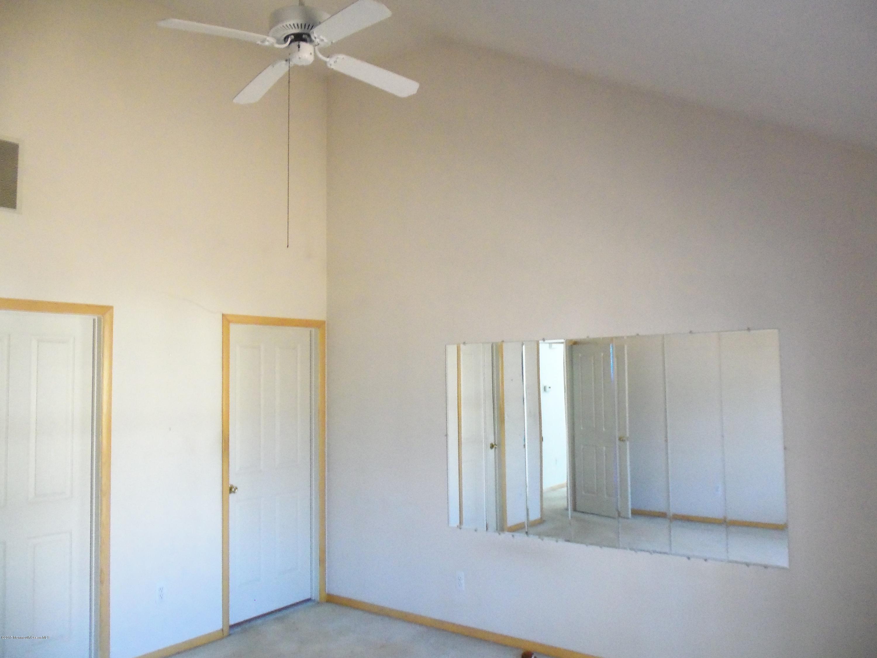 117 Captain Road Manahawkin, NJ 08050 - Photo 12 of 25 100_2570.JPG