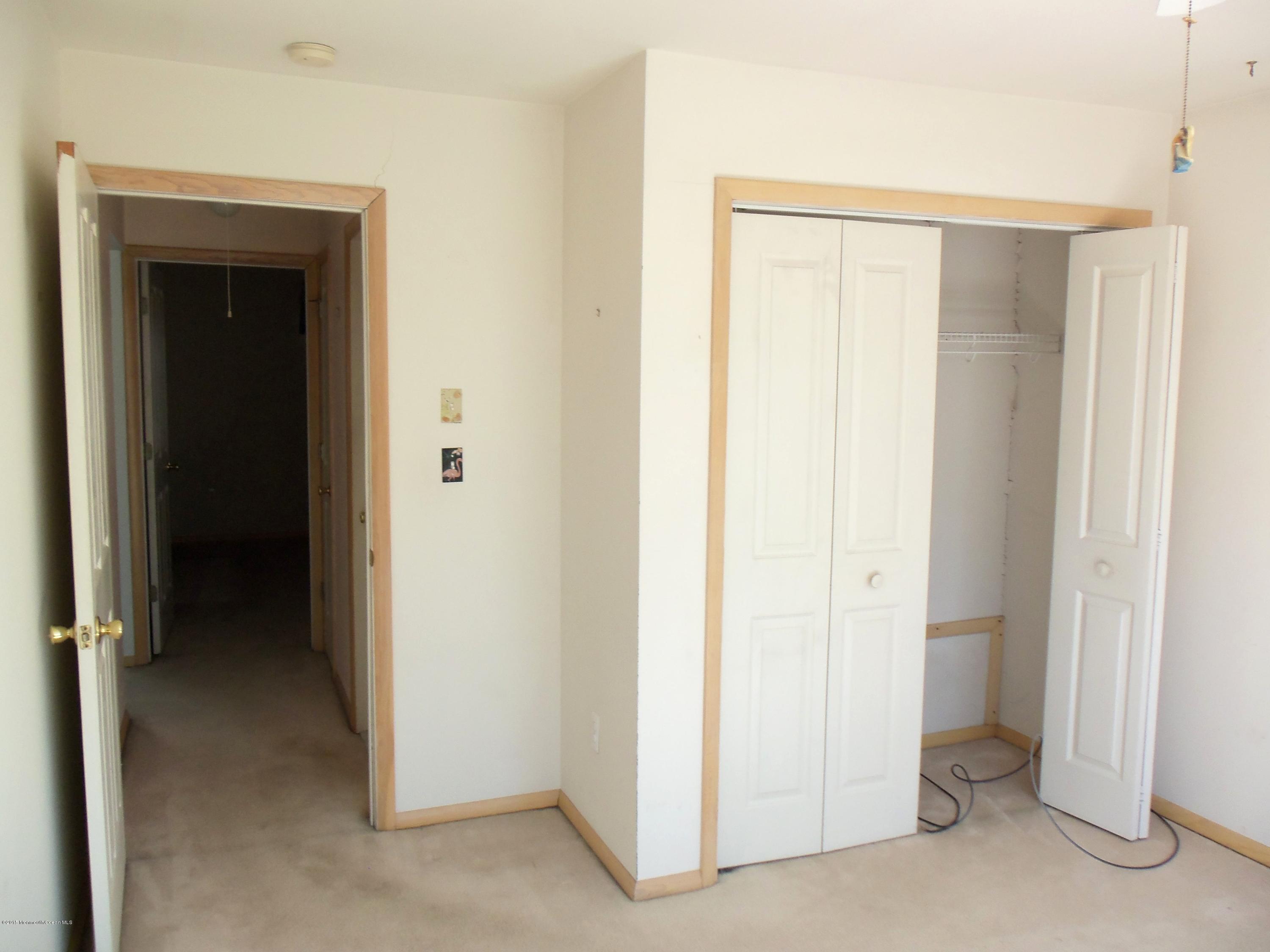 117 Captain Road Manahawkin, NJ 08050 - Photo 13 of 25 100_2567.JPG