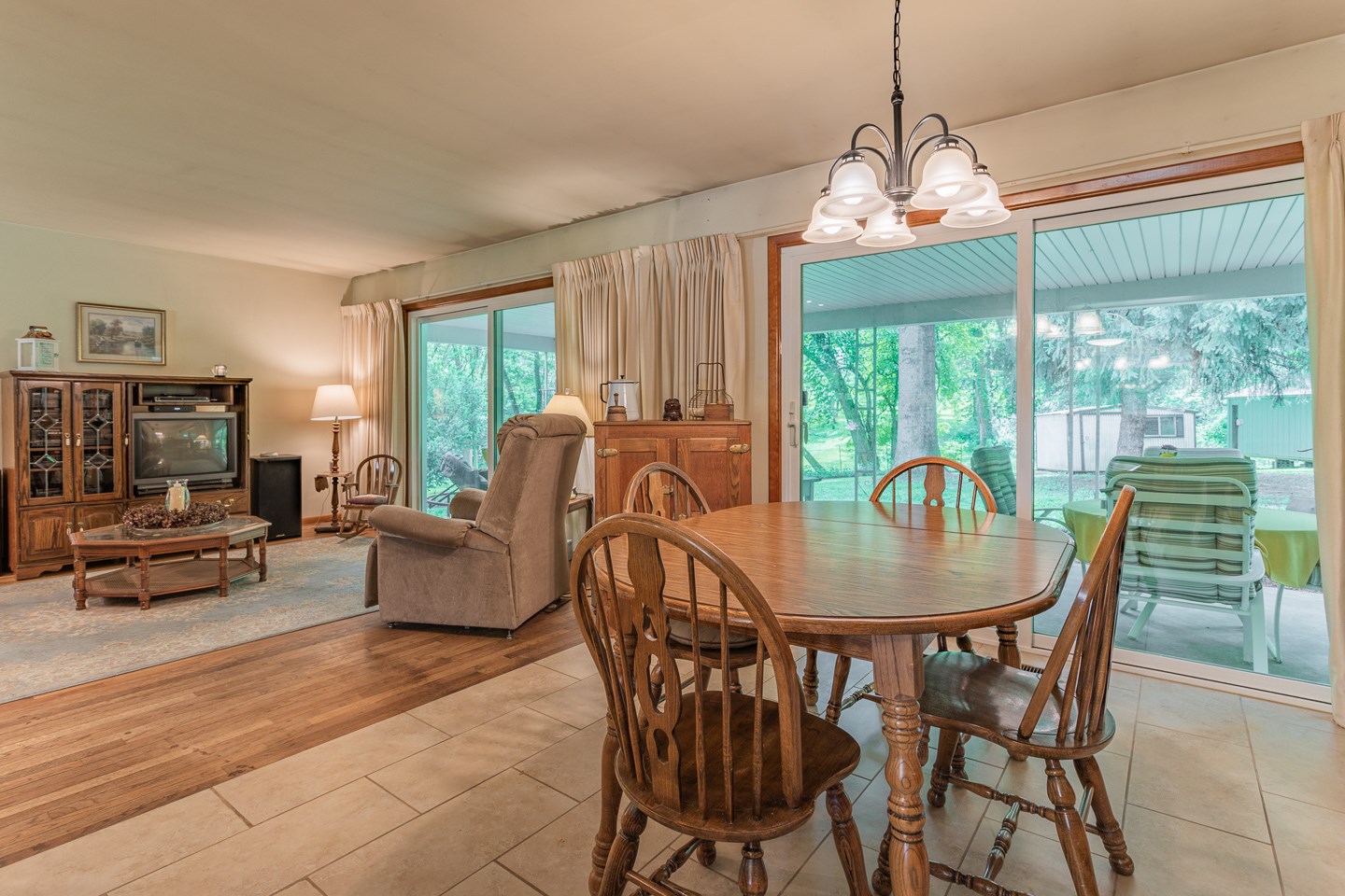 3900 Weaver Road Evansville, IN 47711 - Photo 12 of 36 Gallery Image 12