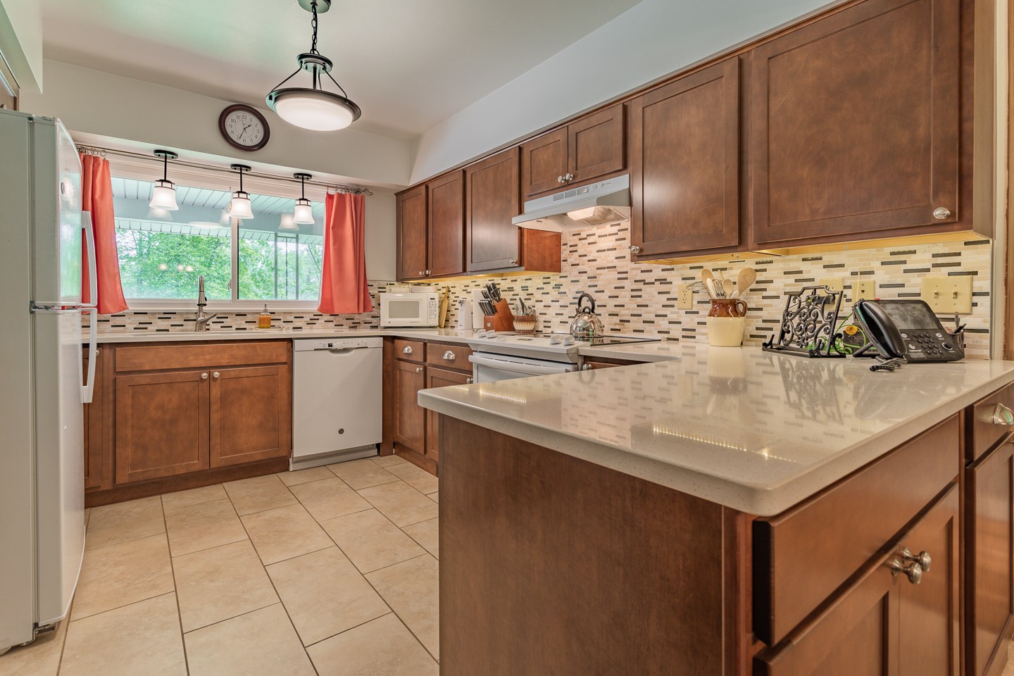 3900 Weaver Road Evansville, IN 47711 - Photo 15 of 36 Gallery Image 15