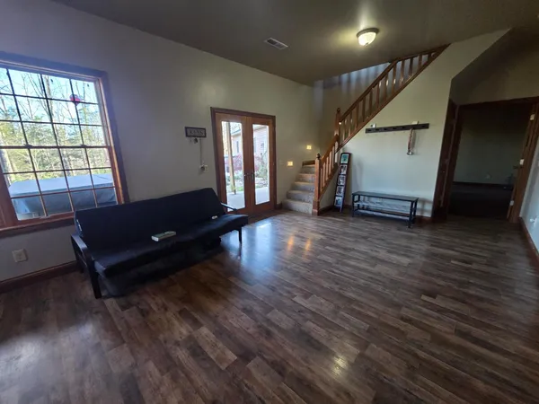 $426,000 | 18180 Boone Robinson Road, Patriot, IN 47038