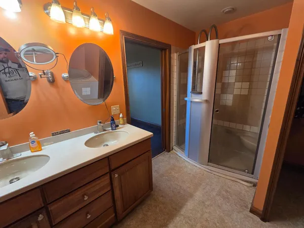 $426,000 | 18180 Boone Robinson Road, Patriot, IN 47038