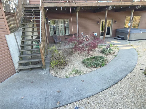 $426,000 | 18180 Boone Robinson Road, Patriot, IN 47038