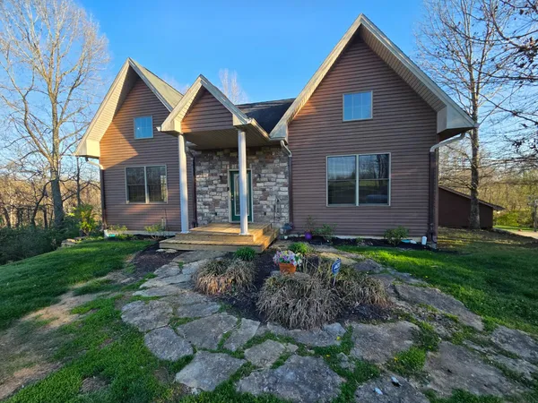 $426,000 | 18180 Boone Robinson Road, Patriot, IN 47038