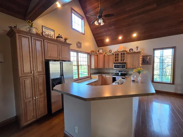 $426,000 | 18180 Boone Robinson Road, Patriot, IN 47038