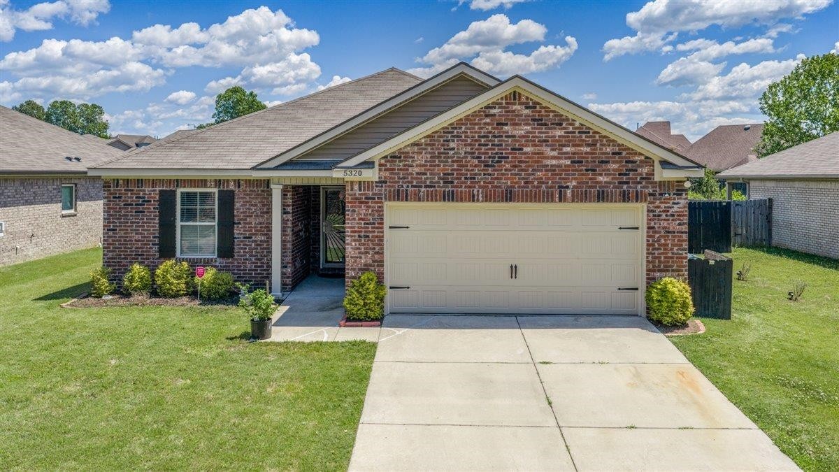 5320 Crossfield Road Memphis, TN 38109 - Photo 1 of 40 Gallery Image 1
