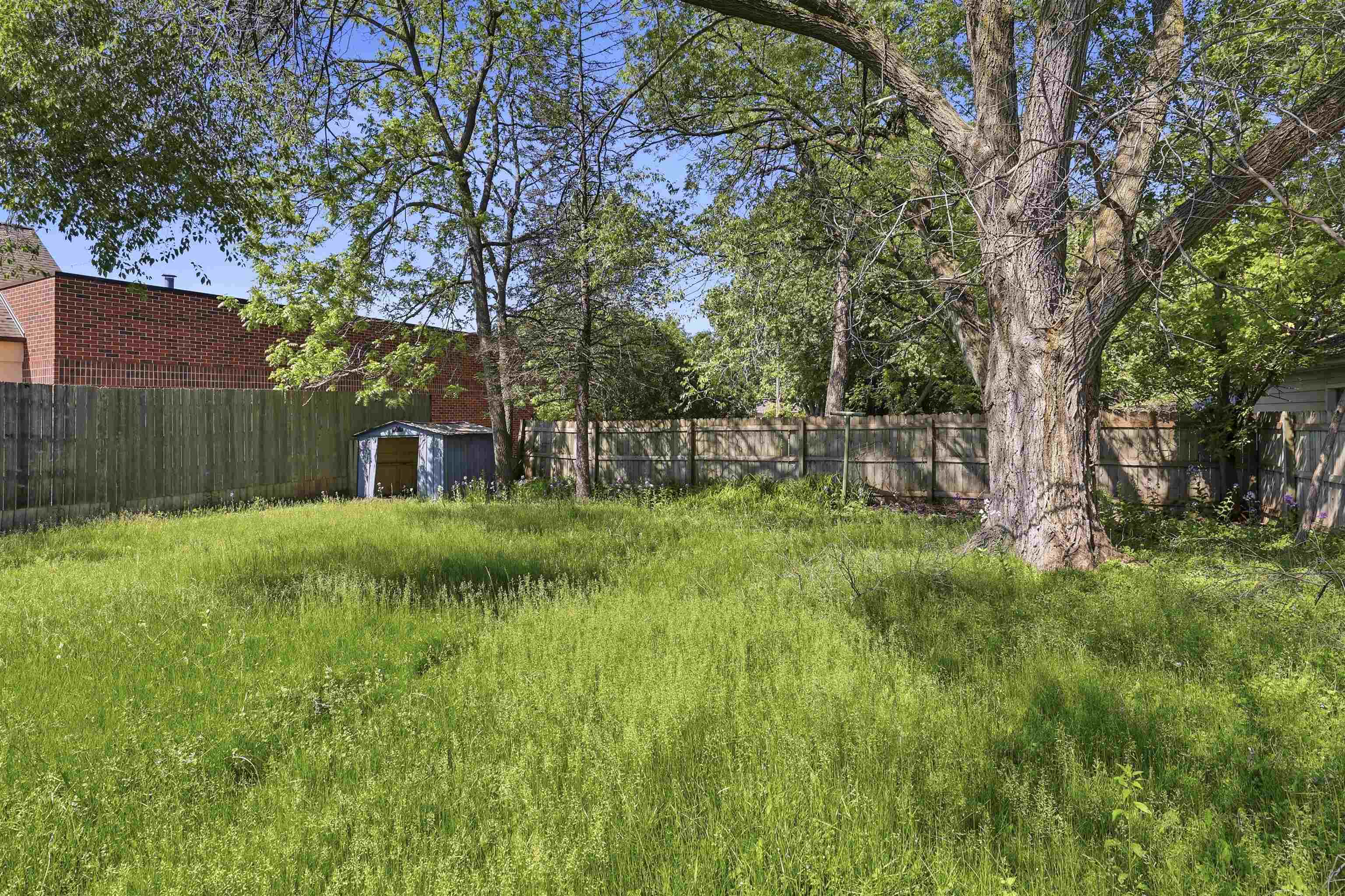 1831 South Oneida Street Appleton, WI 54915 - Photo 18 of 19