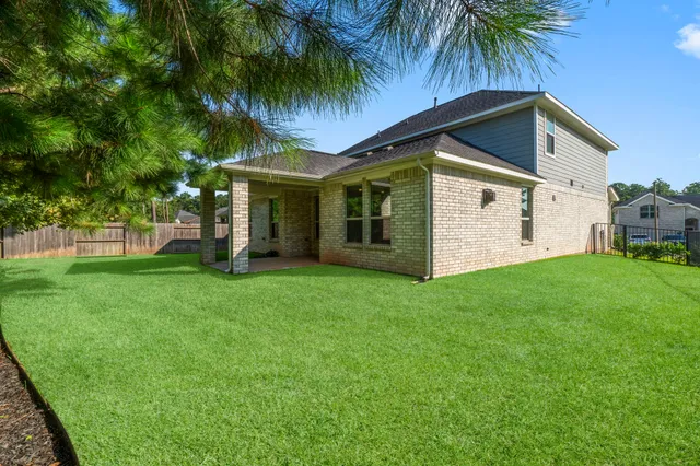 $369,000 | 139 Silva Creek Trail, Conroe, TX 77318