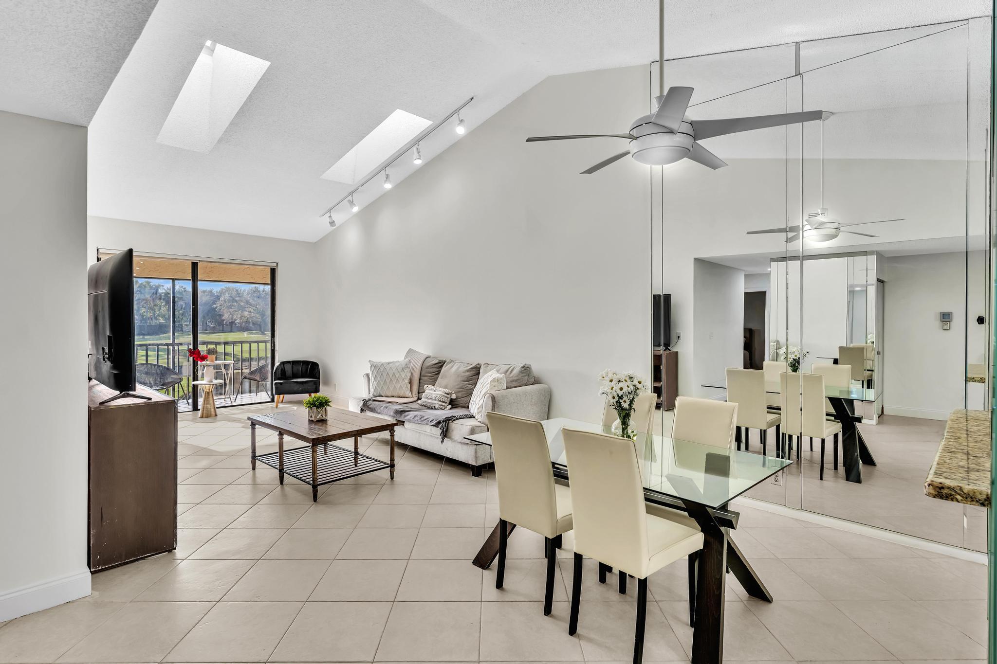 7718 La Mirada Drive Boca Raton, FL 33433 - Photo 11 of 56 Dining/Living