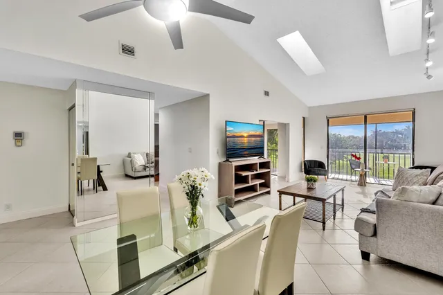 $320,000 | 7718 La Mirada Drive, Boca Raton, FL 33433