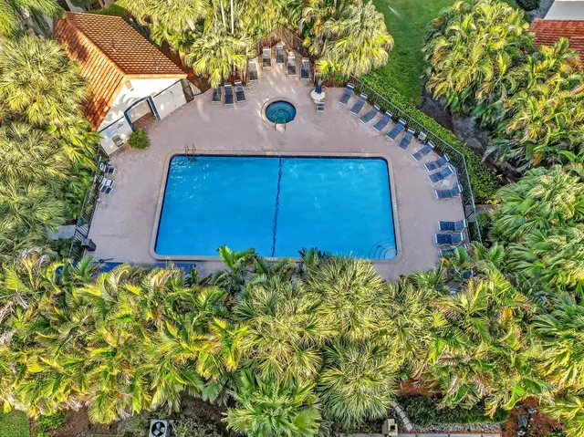 $320,000 | 7718 La Mirada Drive, Boca Raton, FL 33433