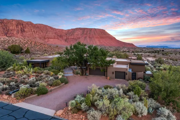 $2,495,000 | 1450 Tuweap Drive, Ivins, UT 84738