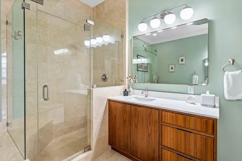 $1,595,000 | 701 South Olive Avenue, Unit 515, West Palm Beach, FL 33401