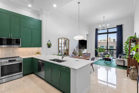 $1,595,000 | 701 South Olive Avenue, Unit 515, West Palm Beach, FL 33401