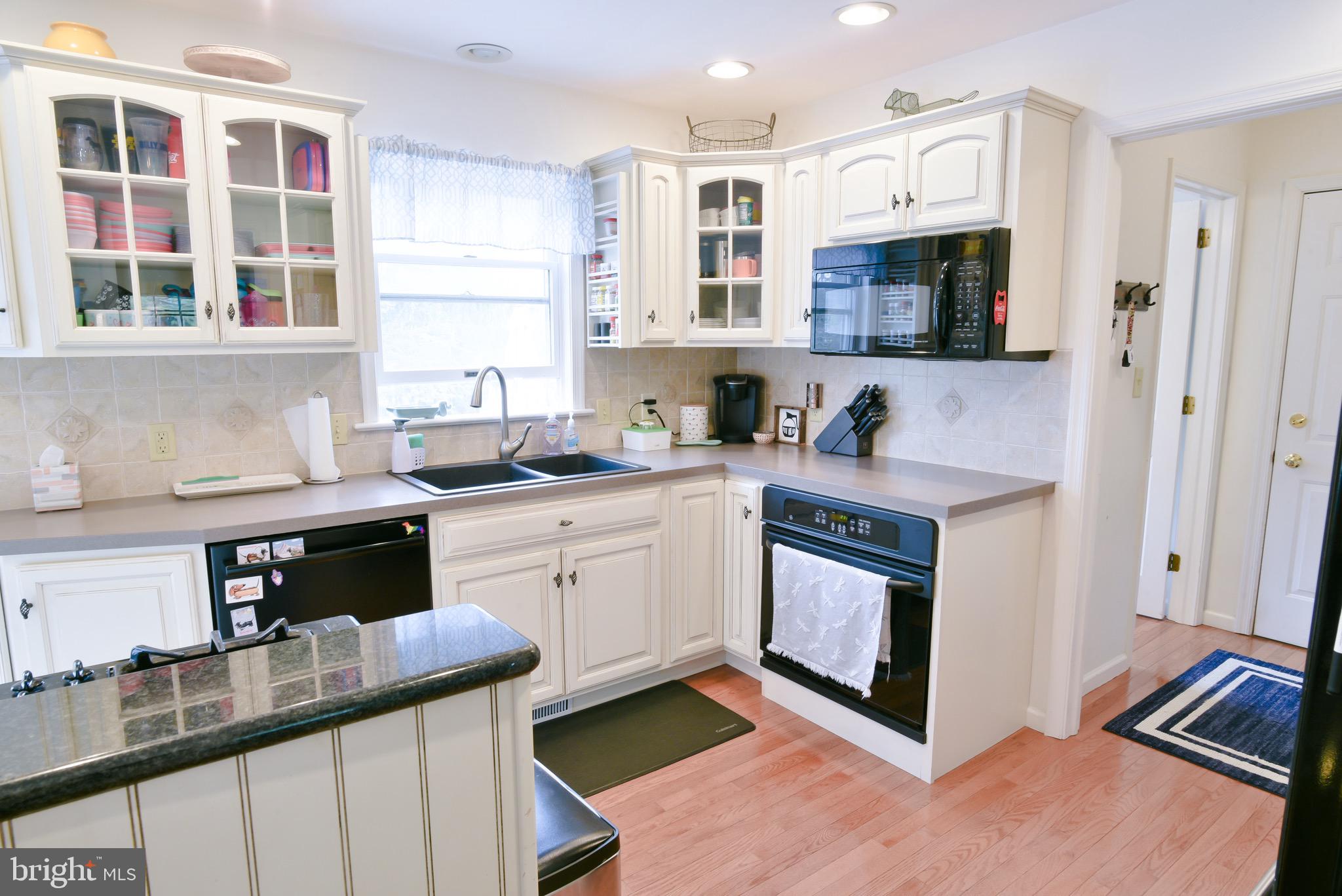 109 East 6th Street Lititz, PA 17543 - Photo 11 of 36