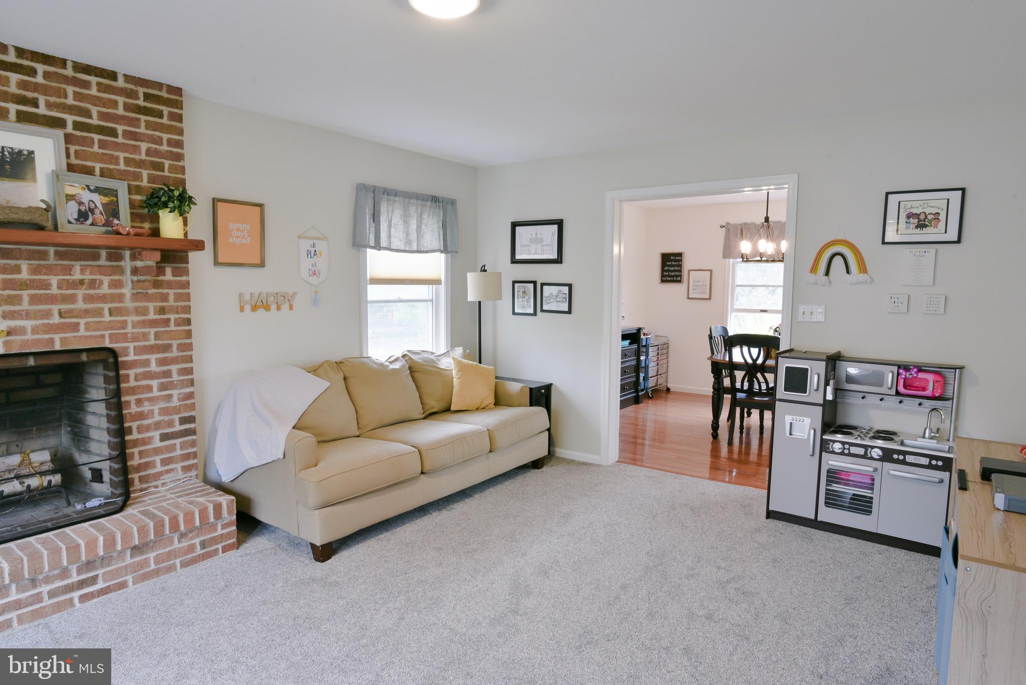 109 East 6th Street Lititz, PA 17543 - Photo 5 of 36