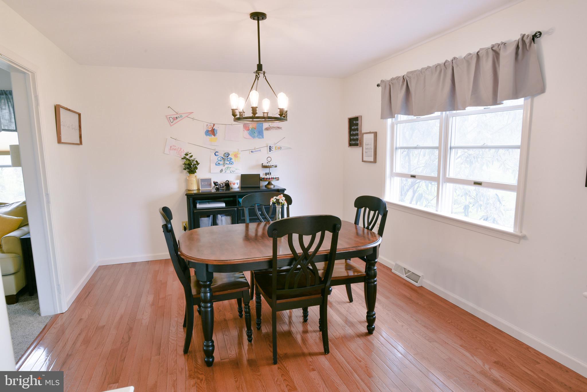 109 East 6th Street Lititz, PA 17543 - Photo 6 of 36