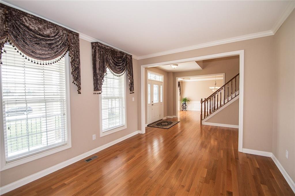 10610 Proposal Pointe Way Fishers, IN 46040 - Photo 12 of 48 Gallery Image 12